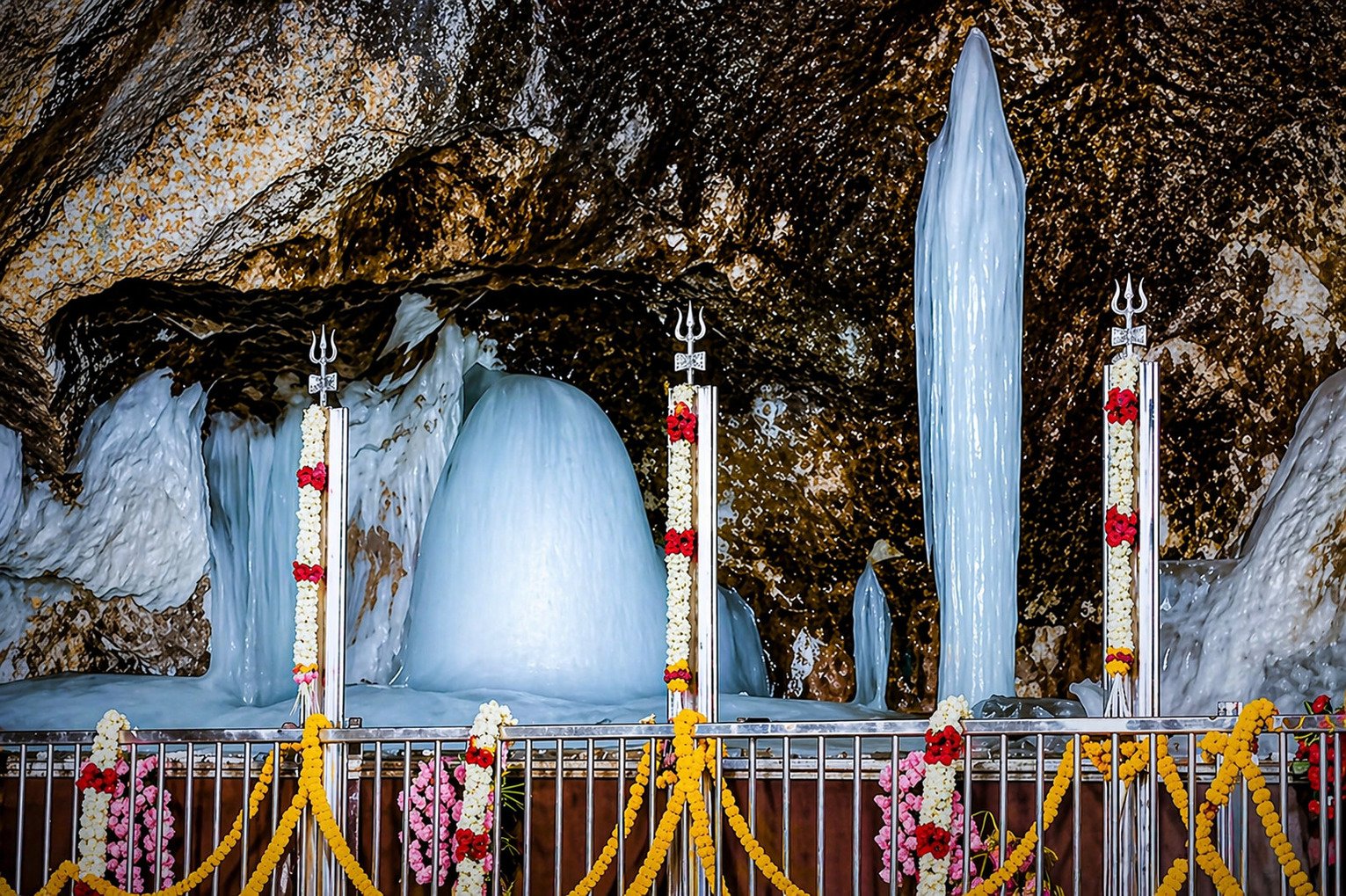 Amarnath Cave shrine — sacred ice Shivalingam at 3,888 m altitude Kashmir
